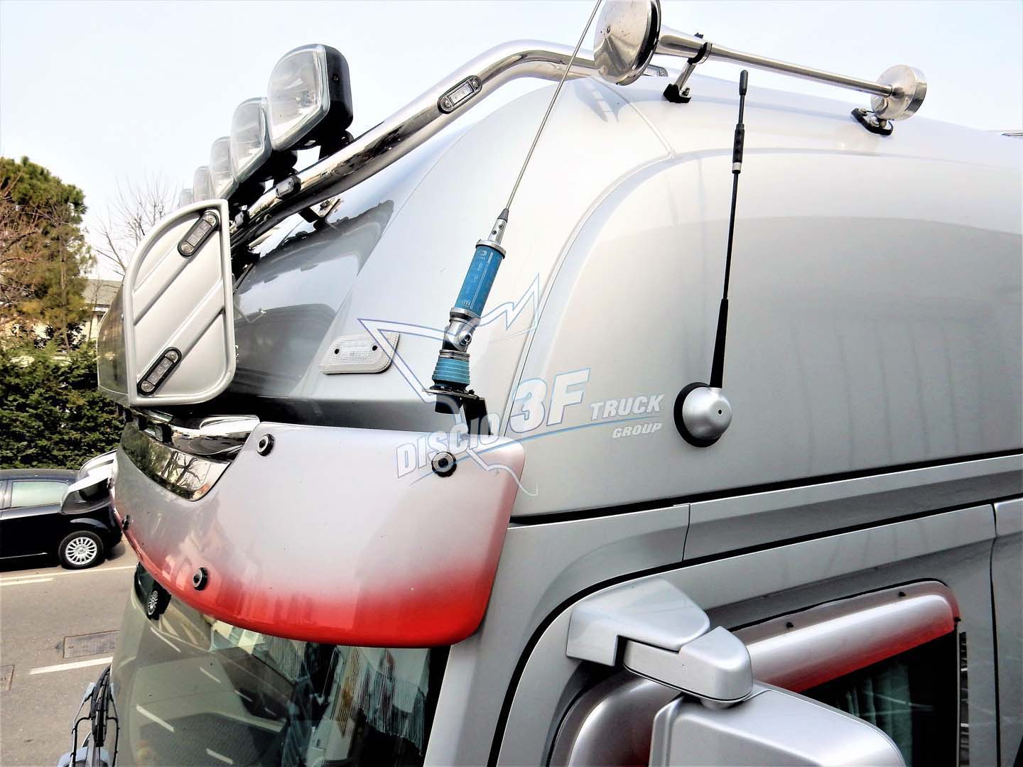 Staffa antenna C.B, Mercedes MP4