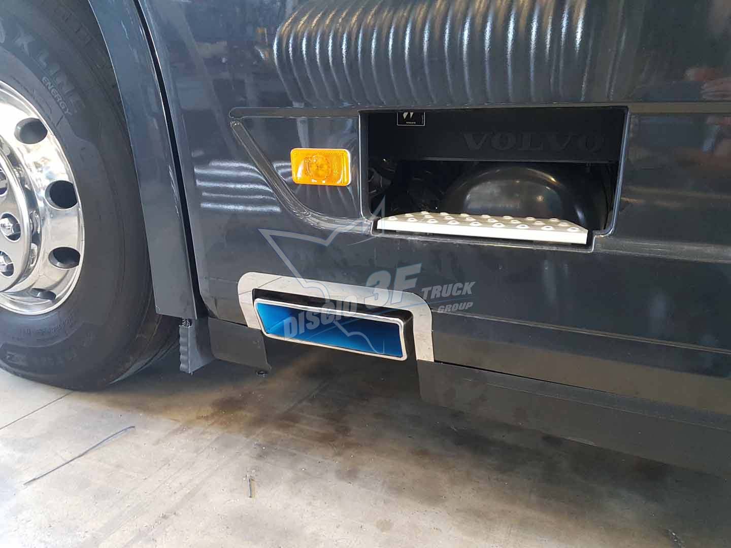 Terminale di scarico new rettangolare Volvo FH4