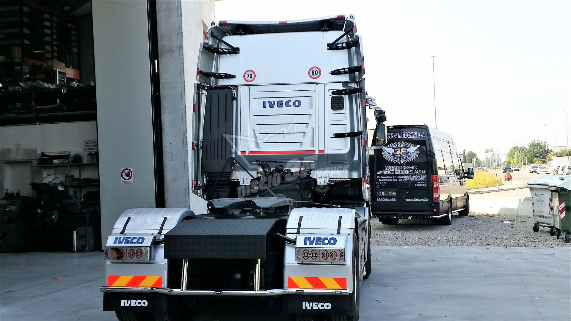 Palo posteriore, Iveco Hi-Way.